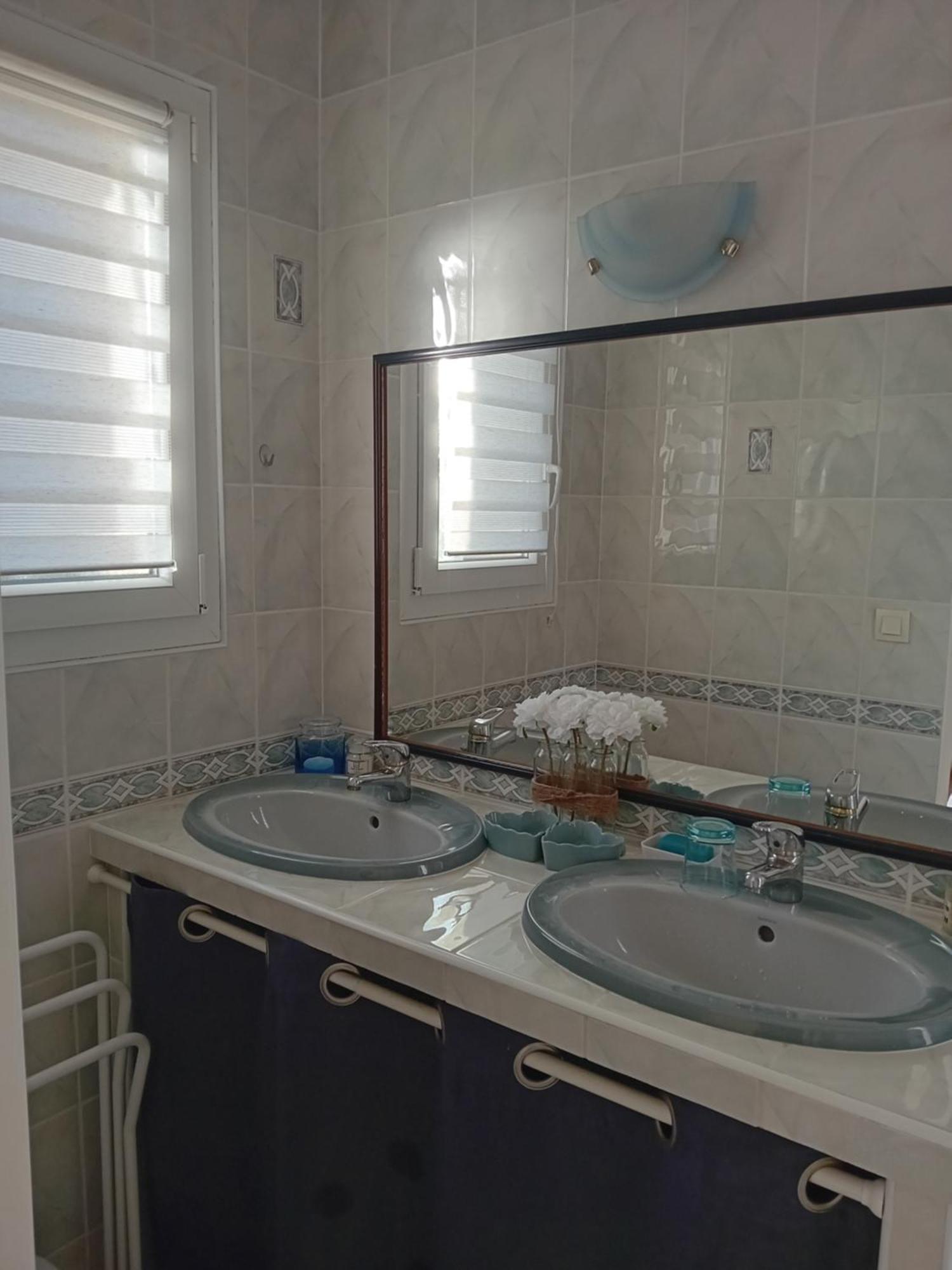 Cocooning Au Saut Du Loup Bed & Breakfast Lavergne  Bagian luar foto